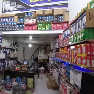  فروشگاه برق و الکترونیک آراناک در کامیاران