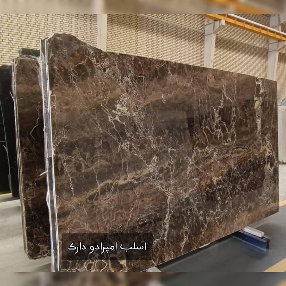 تزئینات سنگ خالقی | اجرای صفحه کابینت با سنگ طبیعی در تهران