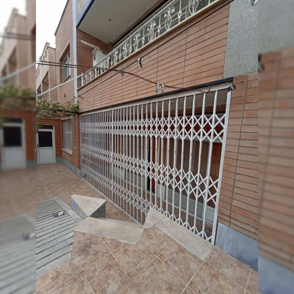 ساخت درب آکاردئونی ایمن فلز | نصب حفاظ و نرده دیواری در اصفهان