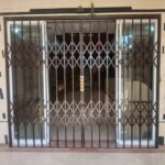 ساخت درب آکاردئونی اصفهان ⚜️ نصب حفاظ و نرده دیواری در اصفهان