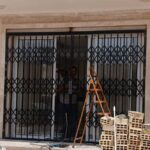 ساخت درب آکاردئونی اصفهان ⚜️ نصب حفاظ و نرده دیواری در اصفهان