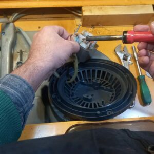 نصب و تعمیرات هود و گاز آشپزخانه رشت نهری ✅️ سرویس و تعمیر فر و مایکروویو در تختی رشت